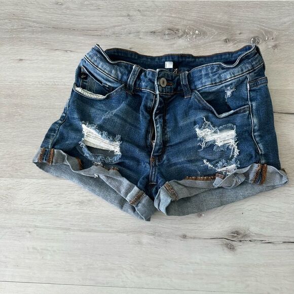 KanCan Distressed Denim Shorts Indigo 5/26 EUC - Picture 1 of 2